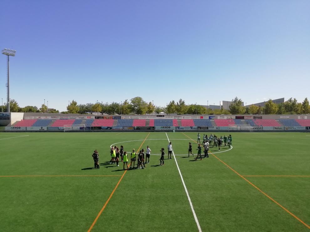 Partido ZCFF - Racing, disputado en el estadio de Villanueva de Gállego.