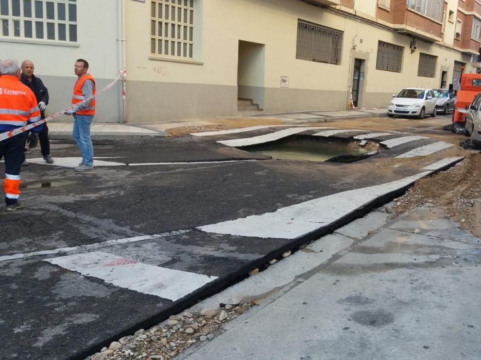 Rotura de una tubería en Zaragoza.