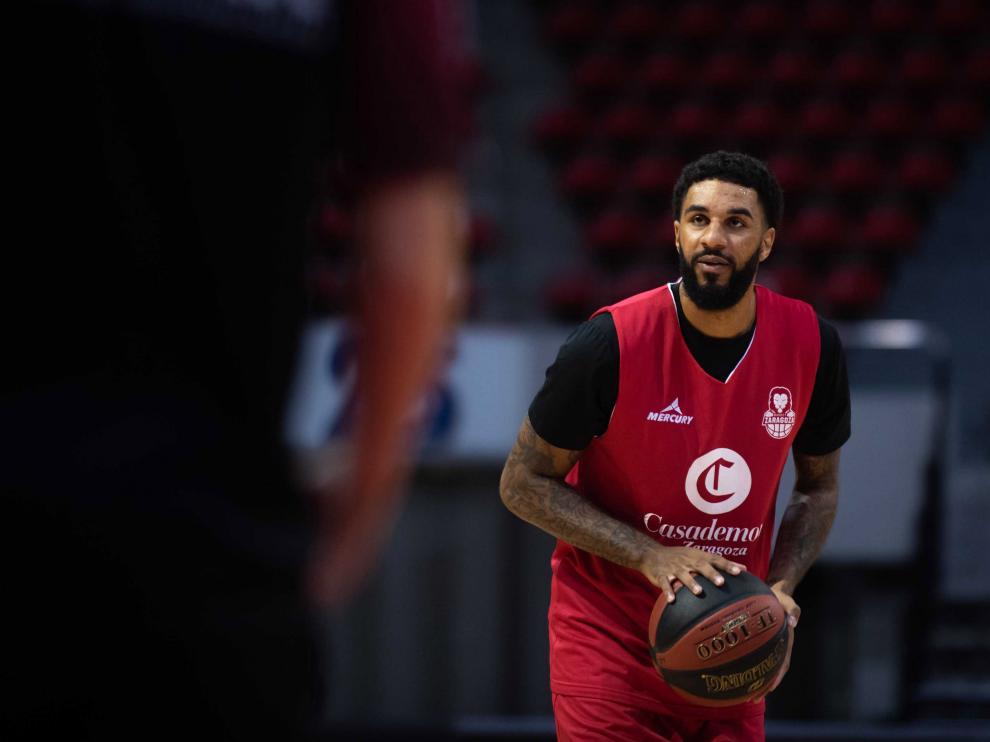 DJ Seeley, en un entrenamiento reciente con el Casademont Zaragoza.