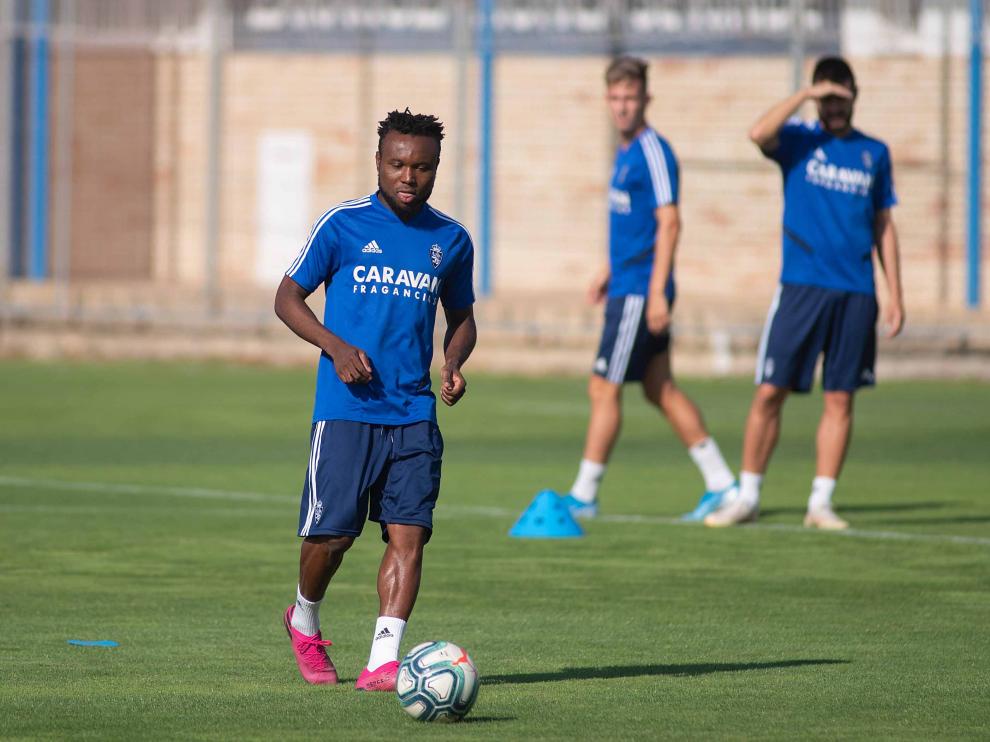 James Igbekeme, en un entrenamiento reciente.