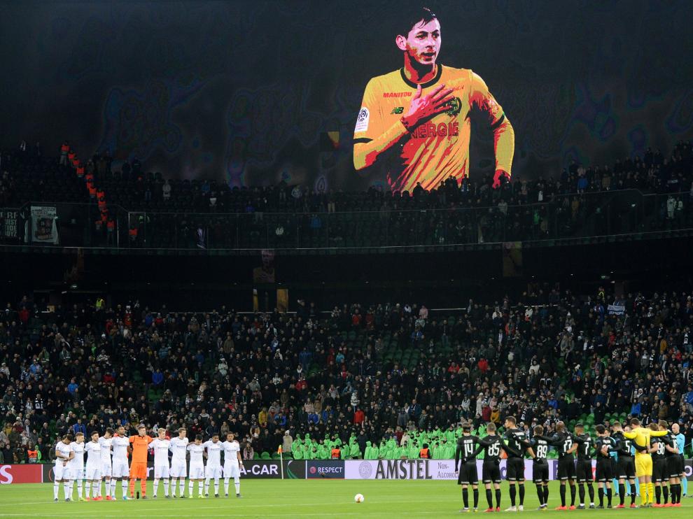 Homenaje a Sala en un partido de la Europa League