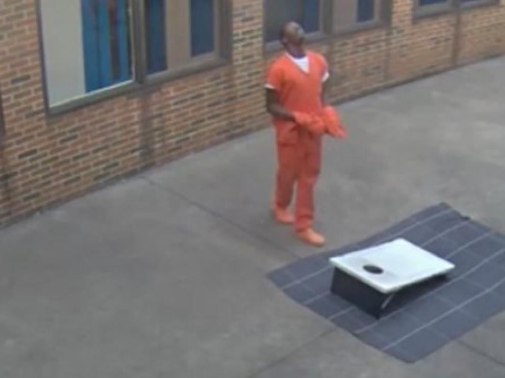 Un preso recibe droga y un móvil vía dron.