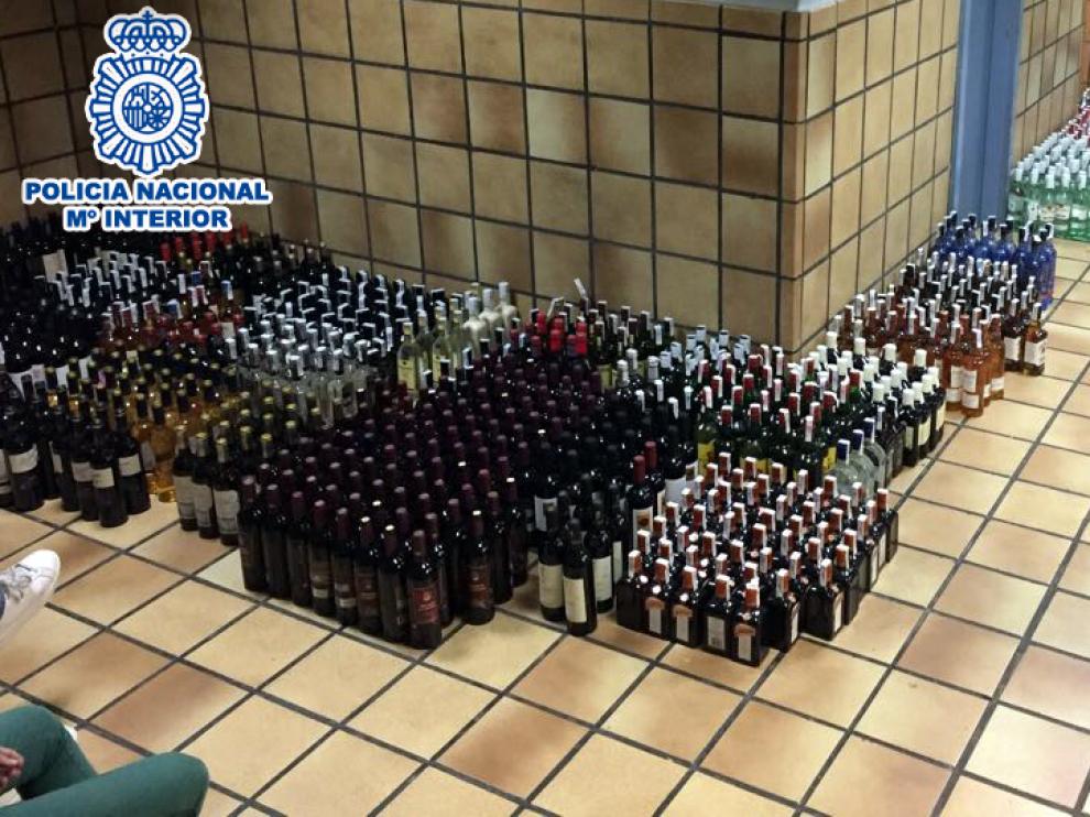 El alijo de 2.061 botellas fue depositado en los calabozos de la Jefatura Superior de Aragón, que se utilizan como almacén.