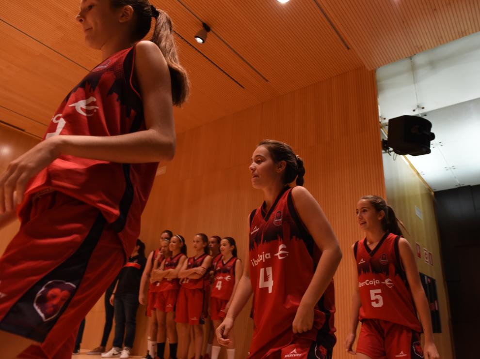 Puesta de largo de la cantera de Basket Zaragoza en Ibercaja