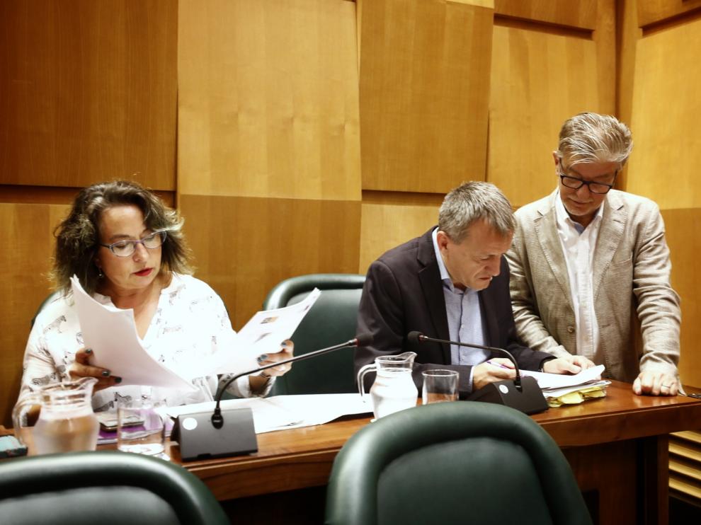 Unanimidad en el Ayuntamiento de Zaragoza para exigir la deuda del tranvía