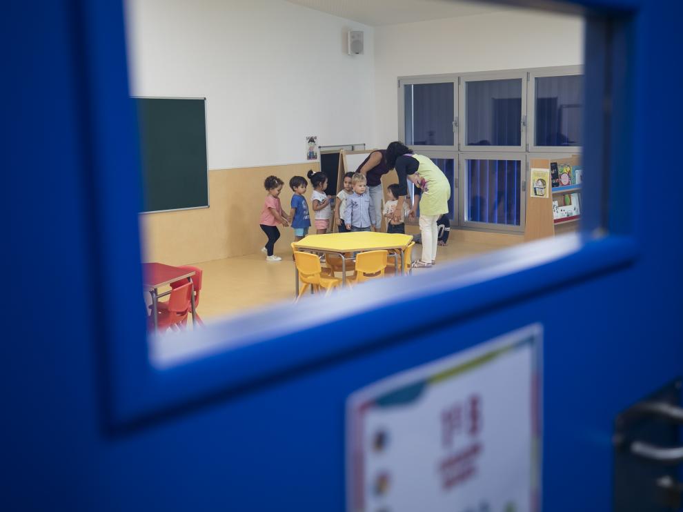 Primer día de este curso en un aula de infantil en el colegio Parque Venecia de Zaragoza.