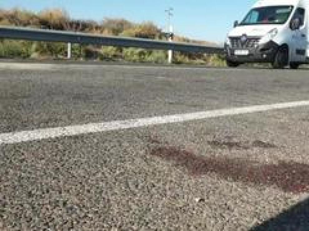 Una persona ha perdido la vida y otras siete han resultado heridas de gravedad como consecuencia de un accidente en la N-232 a su paso por Fuentes de Ebro.