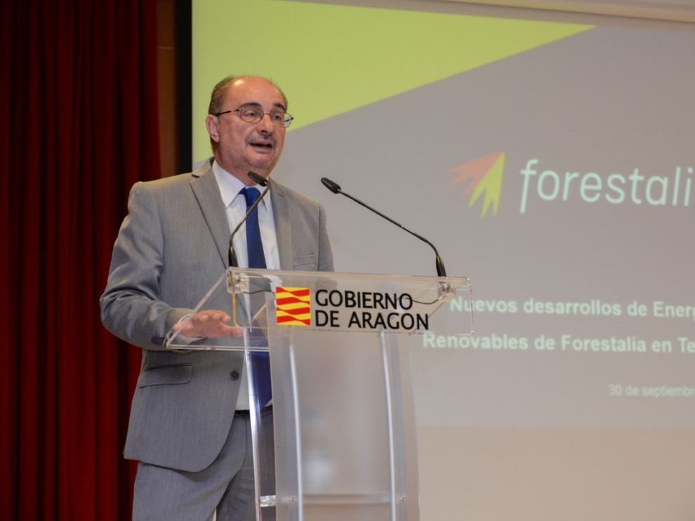 El presidente aragonés, Javier Lambán, al presentar el proyecto de Forestalia para Teruel.