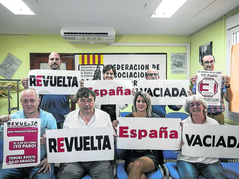 Quince plataformas de Aragón animan a secundar el viernes el paro por