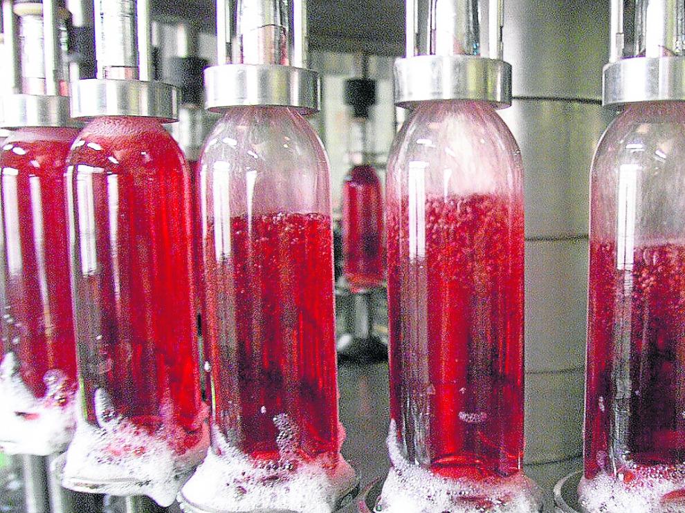 Embotelladora de una bodega de Cariñena, una denominación de origen que exporta el 10% de su producción a EE. UU.