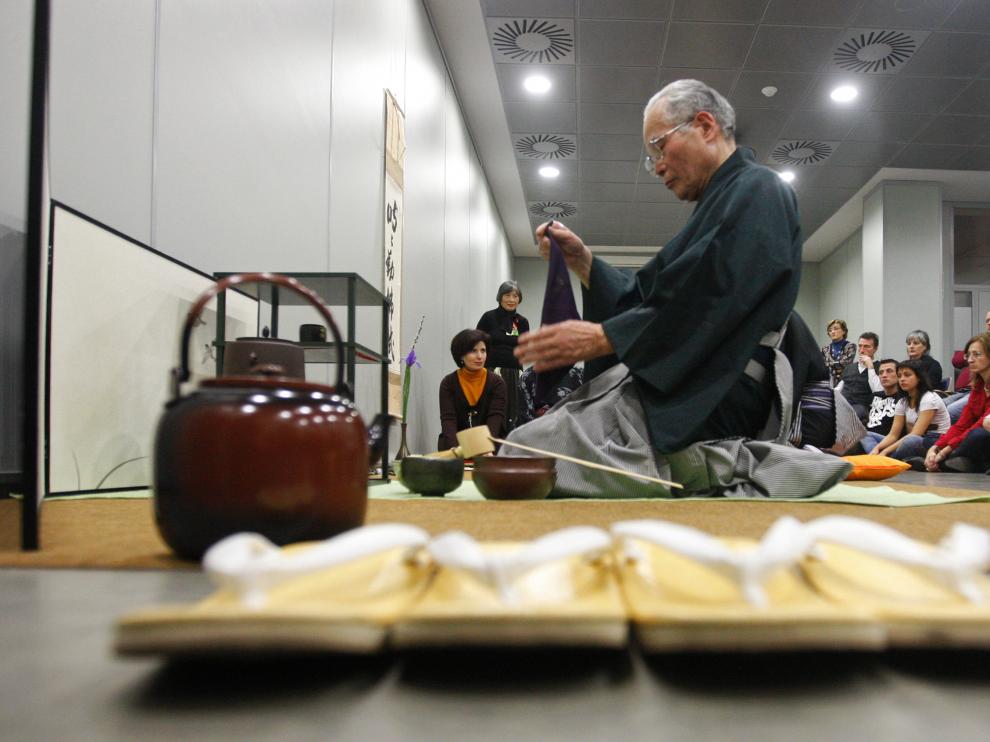 La ceremonia del té tiene para los japoneses un carácter casi sagrado.
