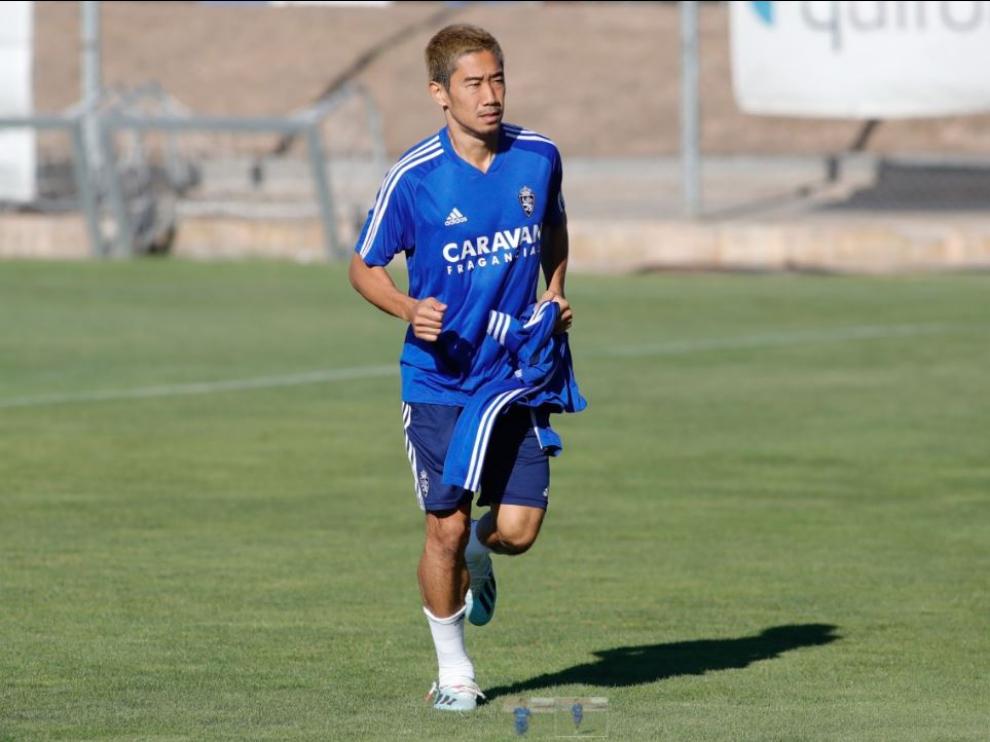 Shinji Kagawa, esta mañana en la Ciudad Deportiva al inicio del entrenamiento, el último antes de recibir al Cádiz.