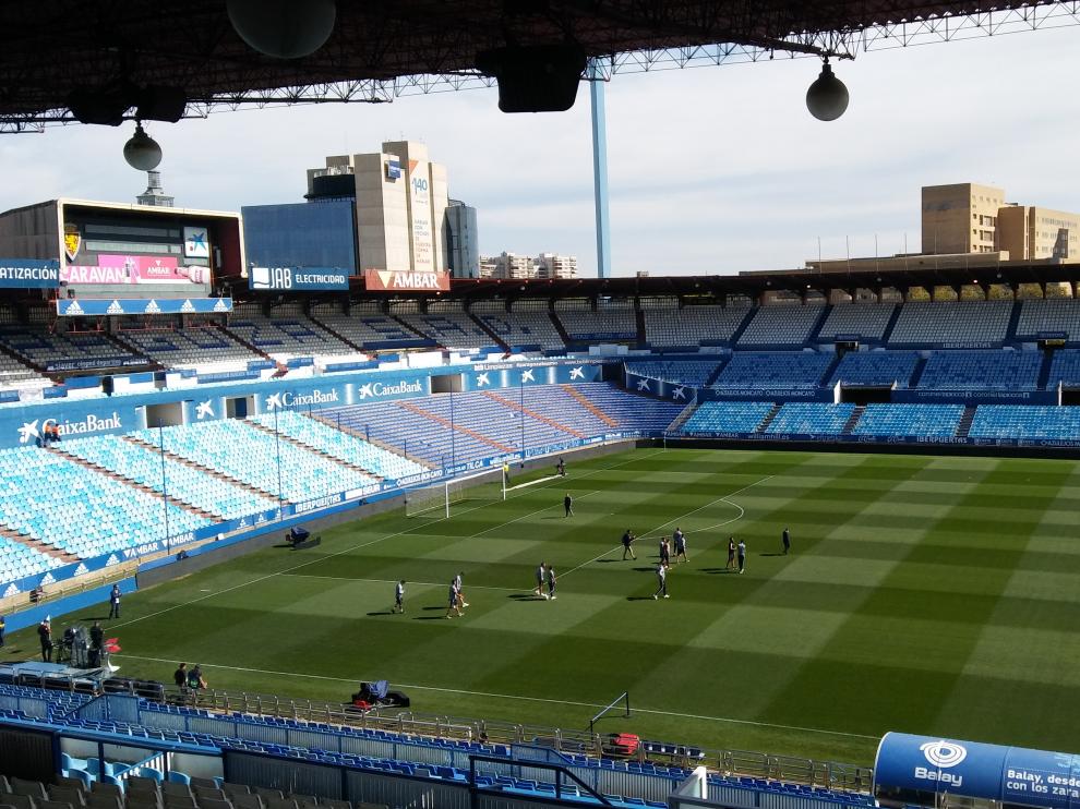 Imagen de La Romareda una hora antes del Real Zaragoza-Cádiz.