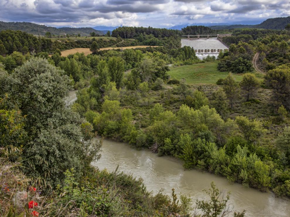El río Gállego, a su paso por el embalse de Ardisa, uno de los atractivos de la zona.