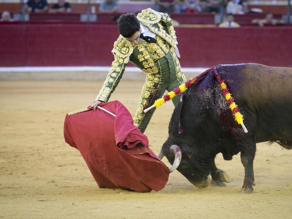 Derechazo de Tomás Rufo.