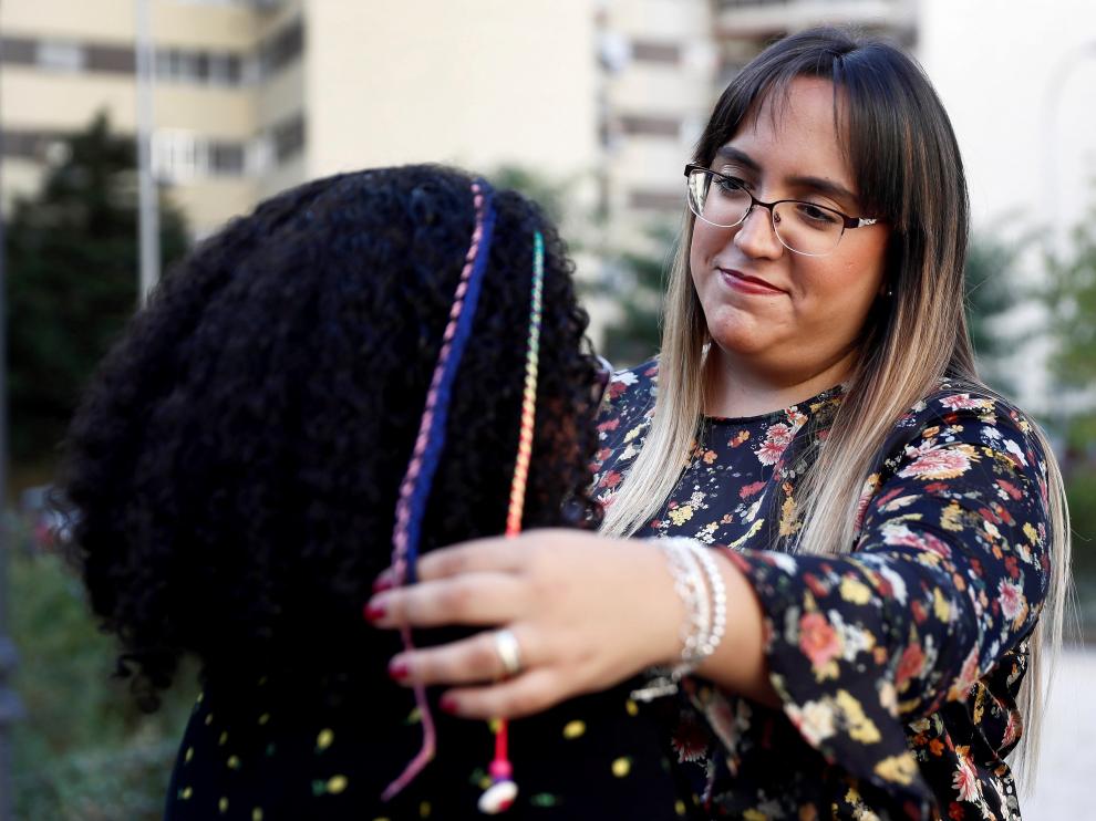 Petra junto a su hija Camila.