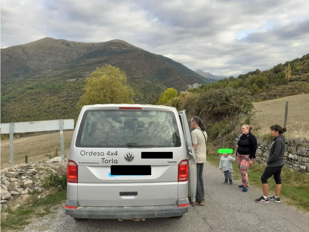 Los niños han vuelto a ir a la escuela este miércoles al conseguir una furgoneta.