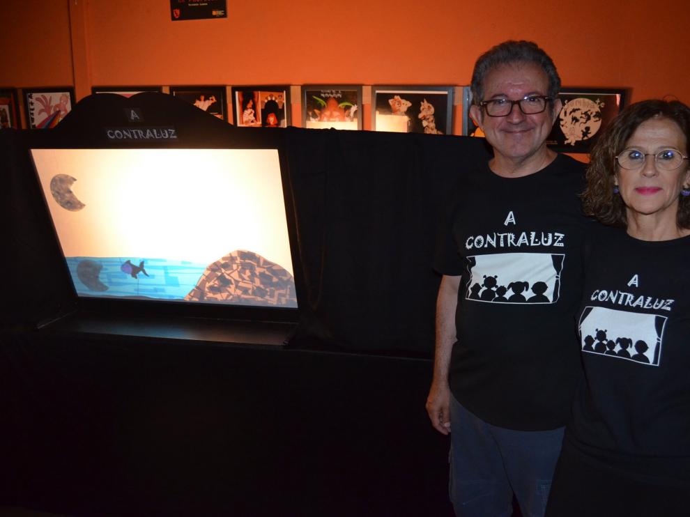 A Contraluz lleva su teatro de sombras a Cofita este viernes