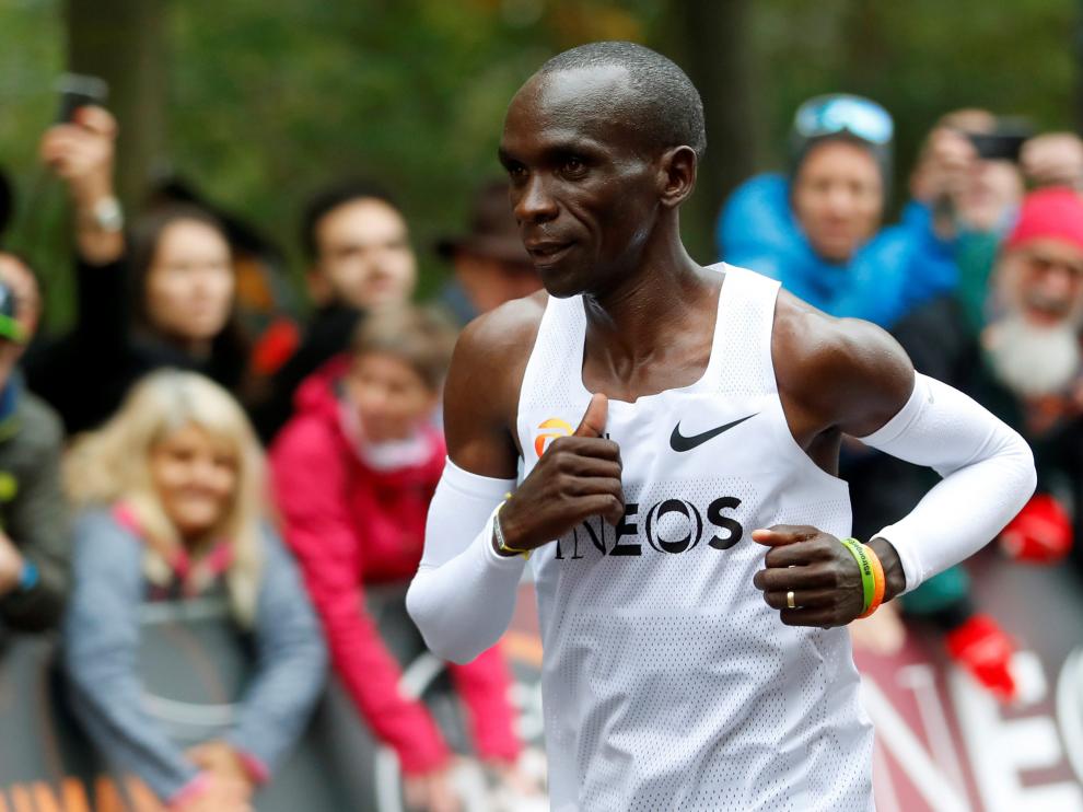 El keniano Eliud Kipchoge,durante el maratón en Viena.