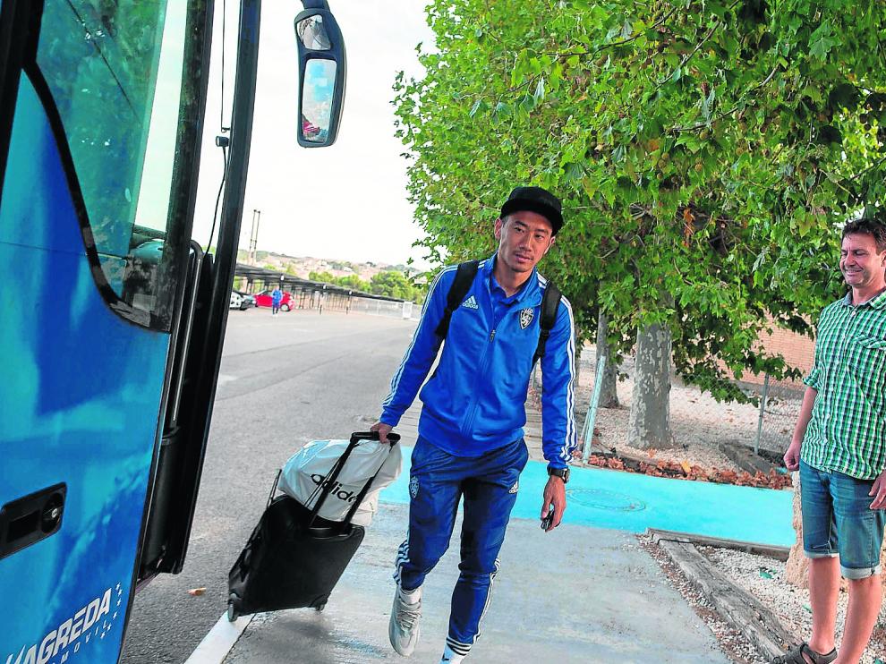 Kagawa, ayer en la Ciudad Deportiva, antes de subir al autobús camino de Soria.