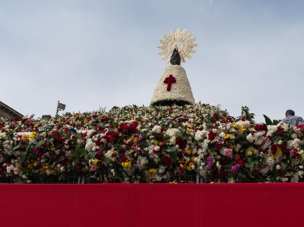 La Ofrenda de Flores vuelve a superar cifras de participación.