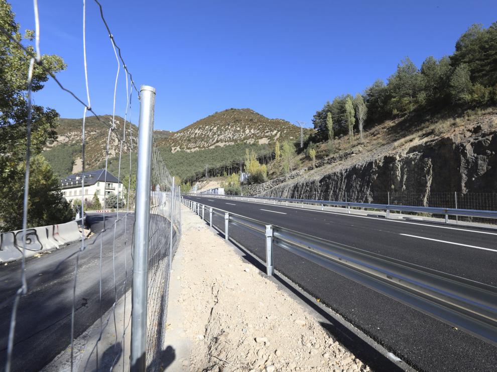 Hoy quedará abierto el tramo de la A-23 de Arguis tras finalizar la adaptación de los viaductos de la vieja N-330.