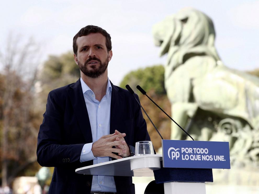 Pablo Casado, este domingo, en el Parque del Retiro de Madrid.
