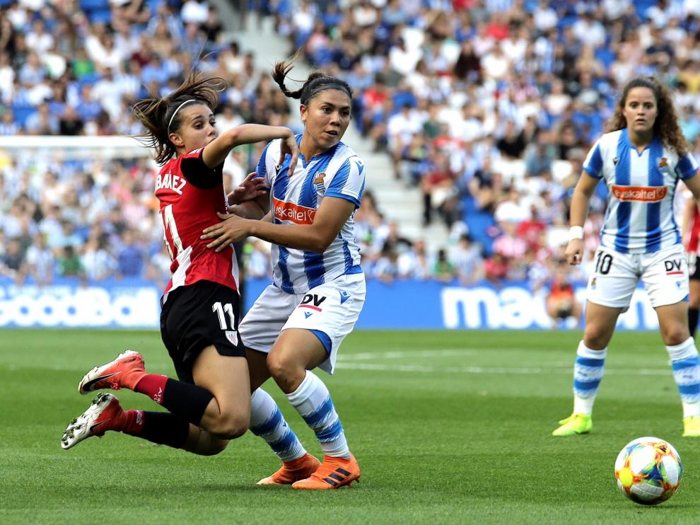 Derbi entre la Real Sociedad y el Athletic Club de la Liga Iberdrola de fútbol