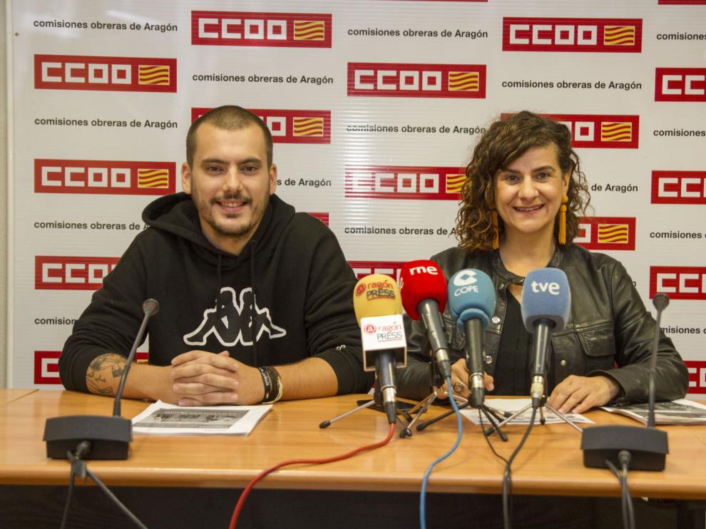 Elena Pérez y Luis Quintana durante la presentación del Informe esta mañana