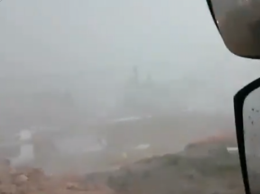 Así fue el tornado que arrasó una obra en Sant Antoni (Ibiza)