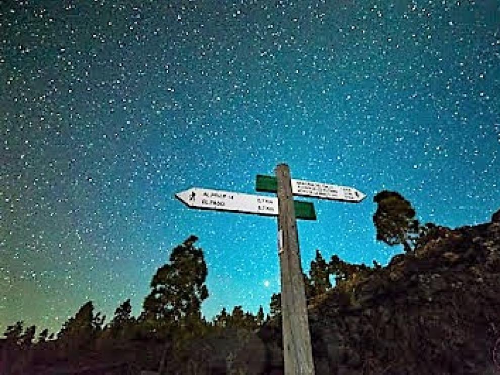 El recorrido bajo las estrellas está señalizado.