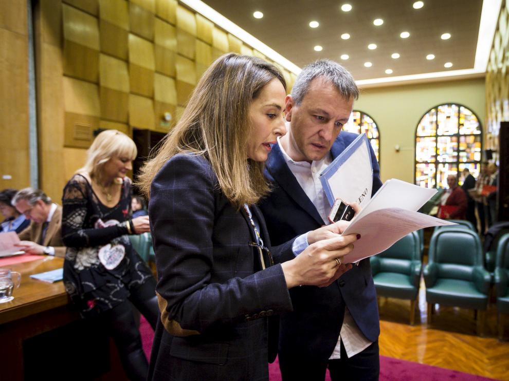 PLENO EN EL AYUNTAMIENTO DE ZARAGOZA / 29/04/2016 / FOTO : OLIVER DUCH