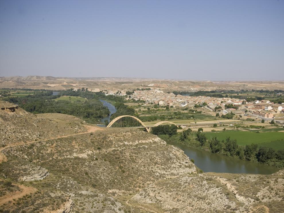 El Gobierno se compromete a acometer los cauces de ríos urgentes por inundaciones. En la imagen, el Ebro a su paso por Sástago.