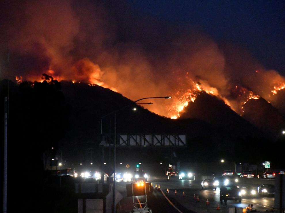 El incendio al norte de Los Ángeles se ha declarado cerca del centro Getty.