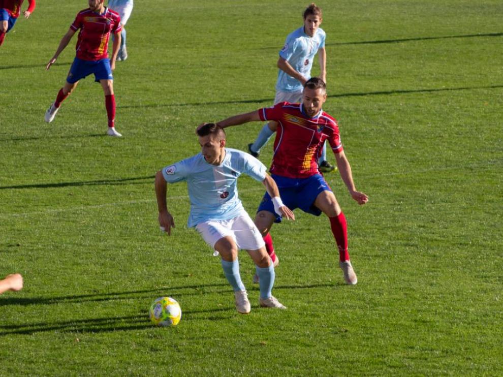 Fútbol. Tercera División- CD Brea vs. CD Teruel.