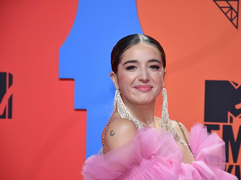 Lola Índigo en la alfombra roja previa a la gala