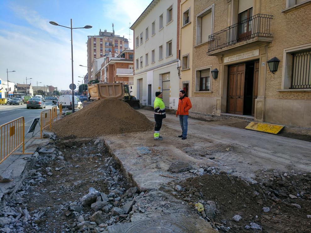 Obras en la vía pública en Binéfar.