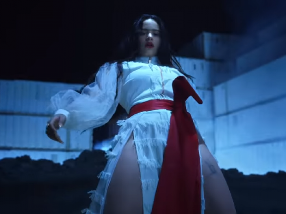 Fotograma del nuevo videoclip de Rosalía, 'A palé'.