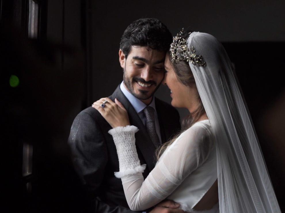 Una de tantas parejas de novios que contrata Bodasdecine para recordar su gran día.