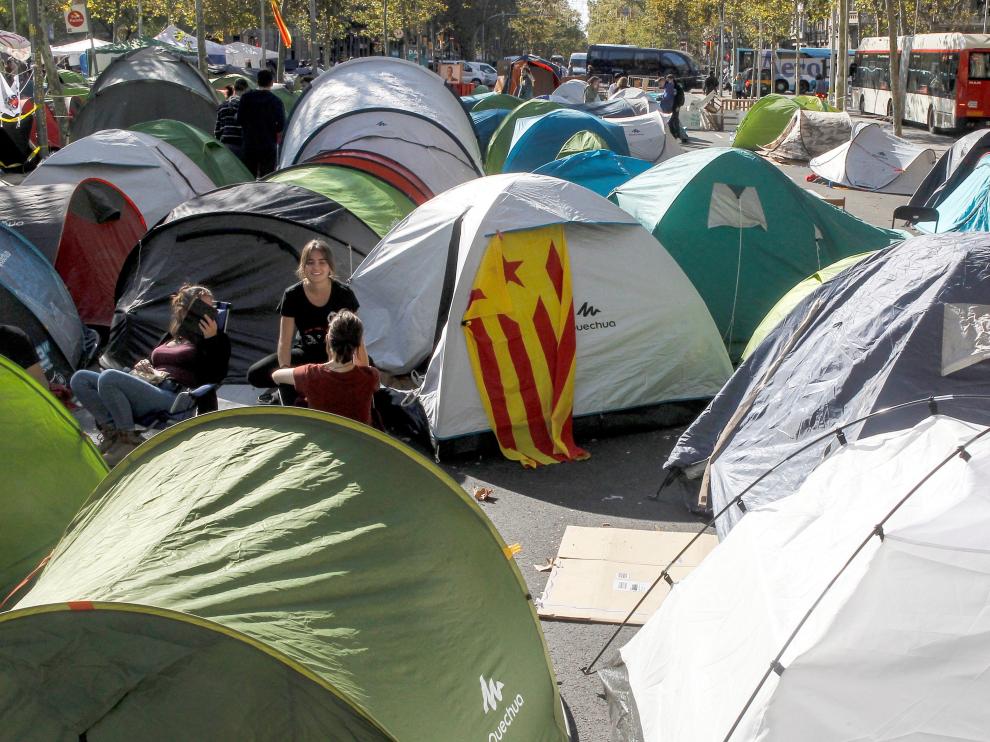 Imagen de los acampados en Barcelona.