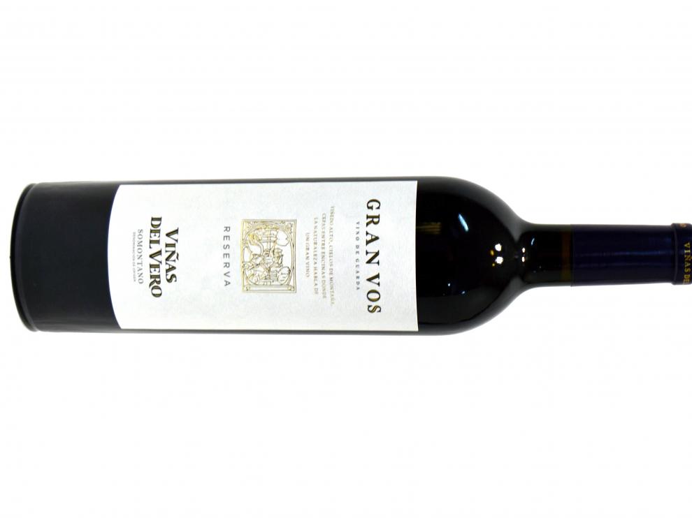 Botella de Viñas del Vero Gran Vos.