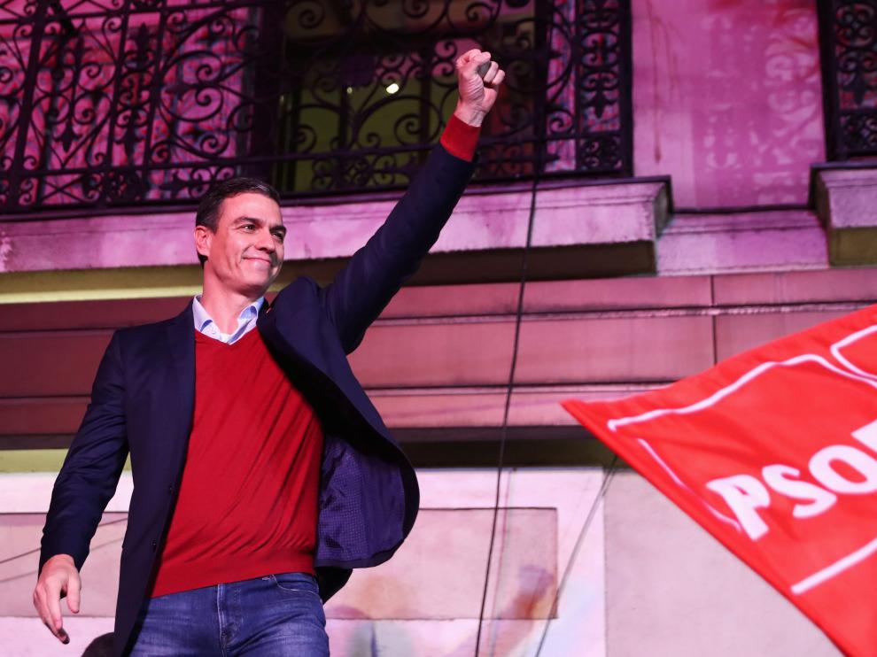 Pedro Sánchez celebra la victoria del PSOE en las elecciones generales