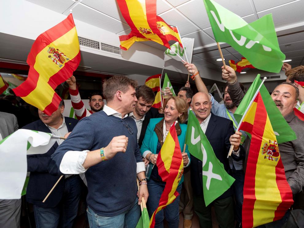 Sede de Vox en Murcia, la noche electoral.