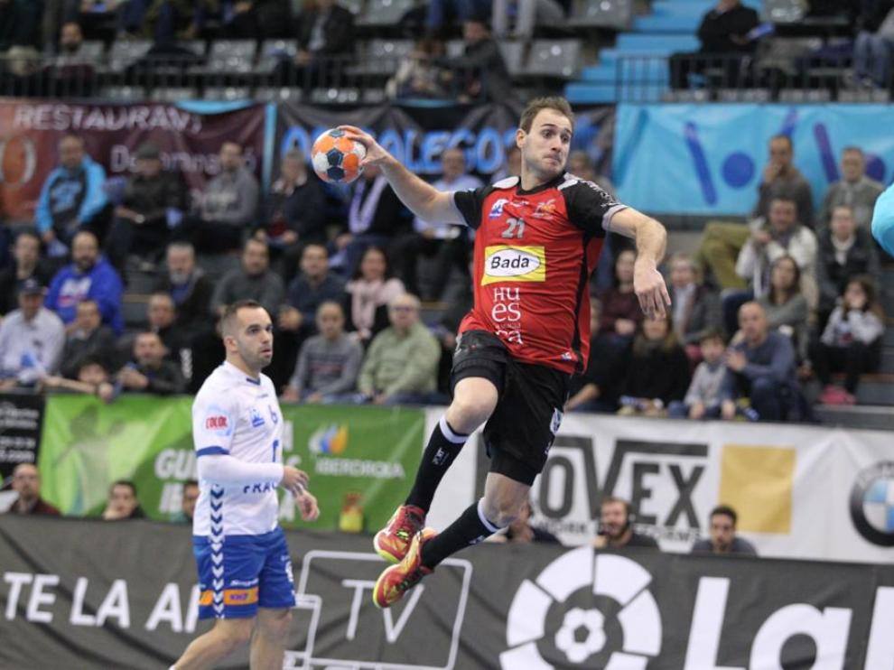 Oier García, en uno de los lances del partido en Granollers.