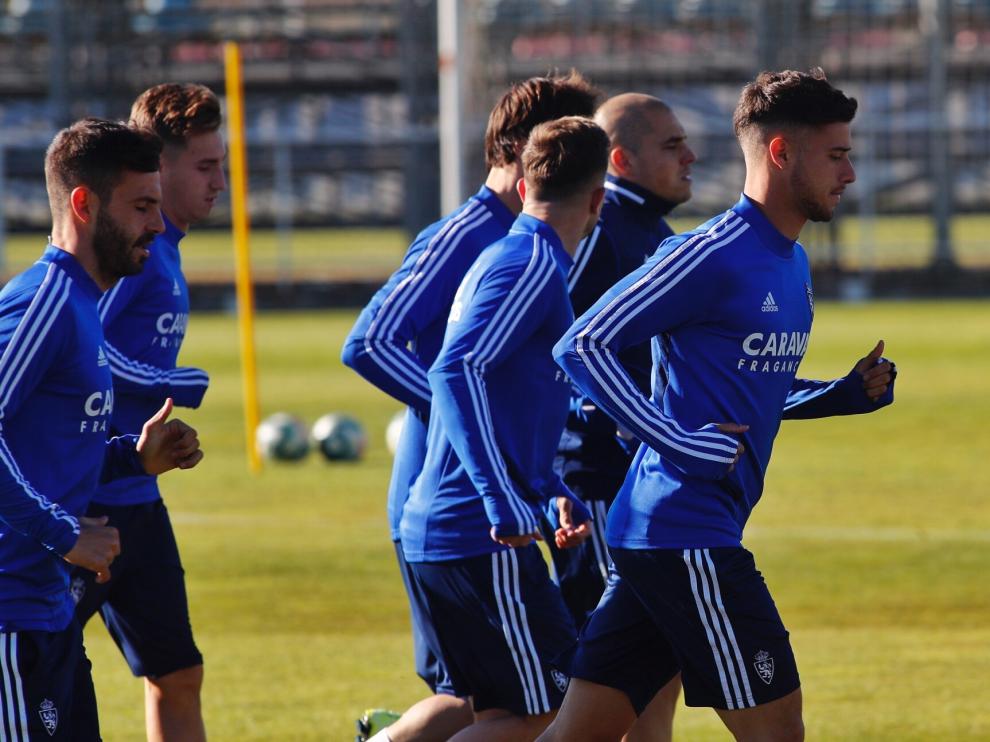 Antes de su presentación, Javi Puado ya se ha unido al equipo y ha protagonizado su primer entrentamiento con el Real Zaragoza en la Ciudad Deportiva.