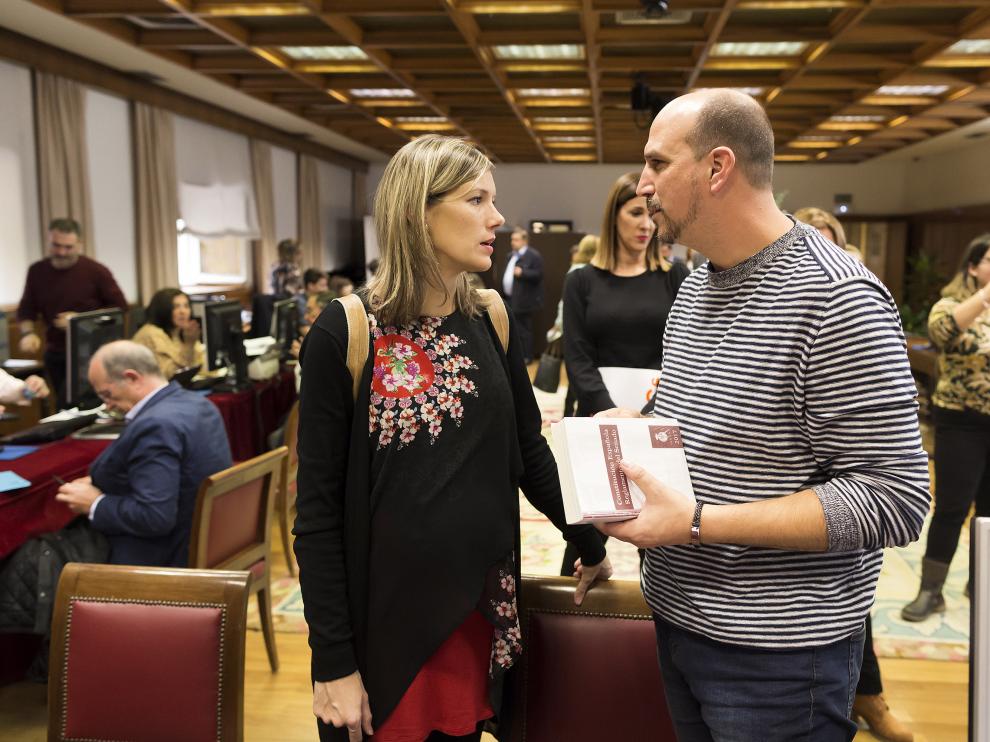 Beatriz Martín y Joaquín han recogido este miércoles sus acreditaciones en el Senado.