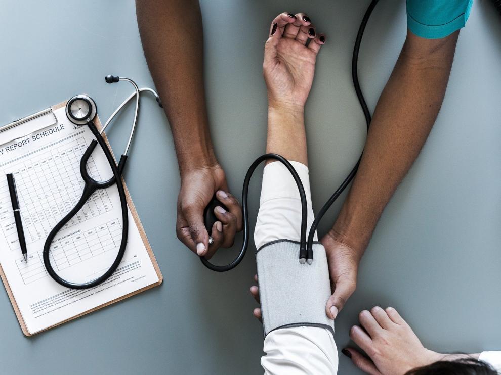 Realizar chequeos médicos cada cierto tiempo puede prevenir a la hora de diagnosticar enfermedades.