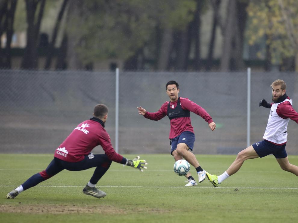 El entrenamiento de este viernes en el Pirámide ha estado marcado por la lluvia.