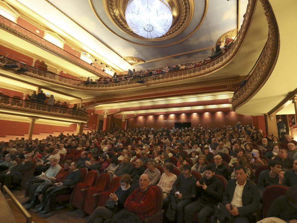 El teatro Olimpia de Huesca durante una actuación de la Banda de Música.