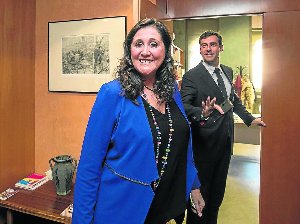 La concejal de Educación, Elena Espinosa, este lunes, tras reunirse con los centros concertados.